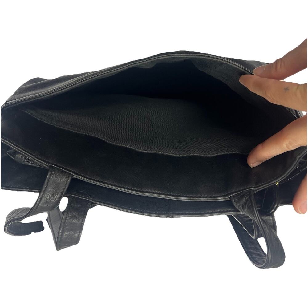 Vintage Genuine Leather Crossbody Purse By Etienne Aigner Black Classic Handbag - Picture 3 of 10